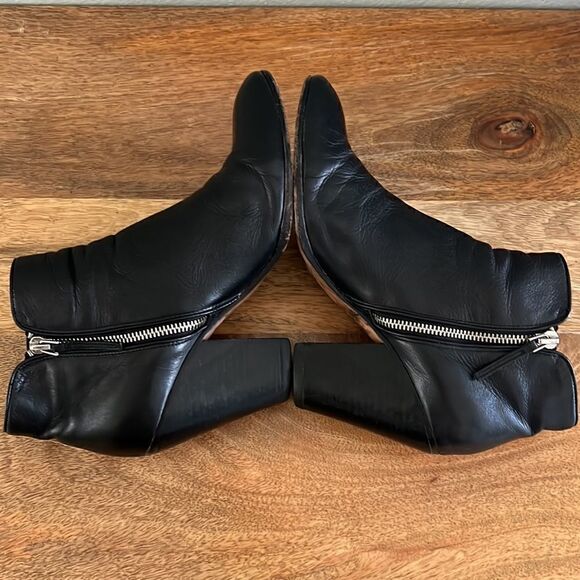 Dolce Vita Leather Zip Side Boots - Picture 6 of 6